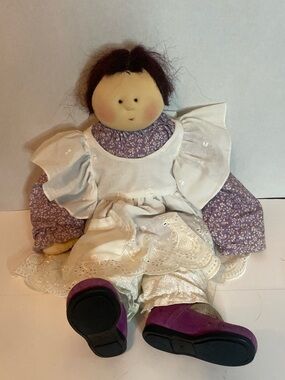 Vintage Gretchen Wilson Little Souls Doll Joanne. Tag Says 1989 Signature 1996.
